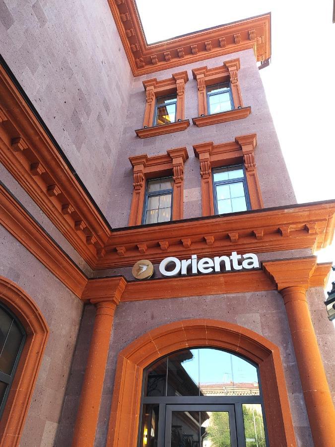 Orienta Hotel Gjumri Exteriör bild