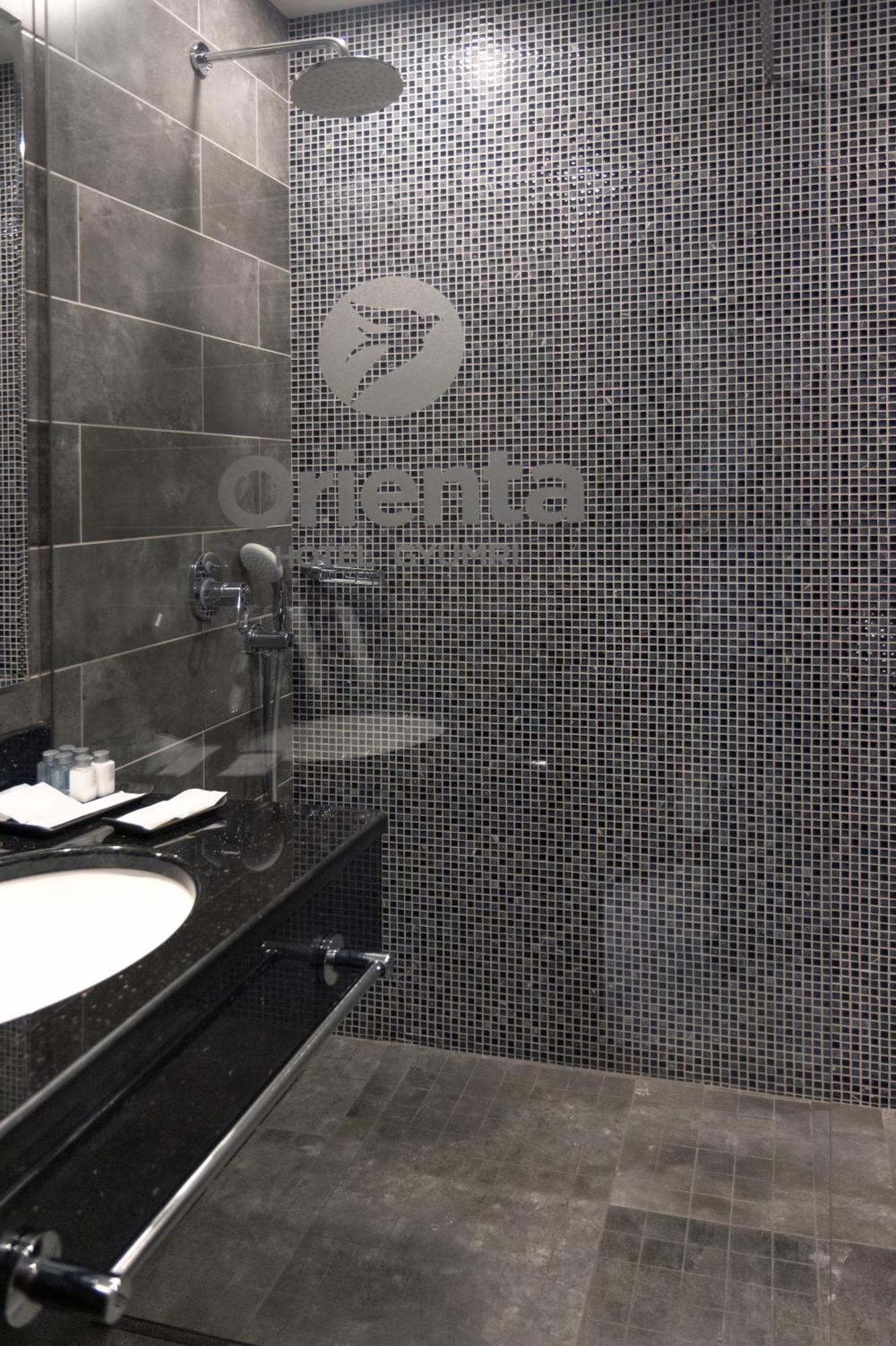Orienta Hotel Gjumri Exteriör bild